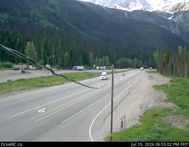 DriveBC webcam: Rogers Pass Summit on Highway 1 (Rogers Pass)