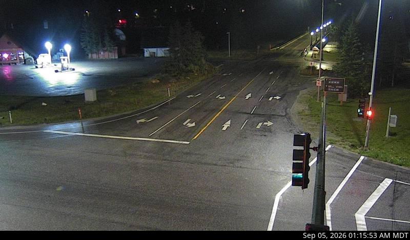 Live DriveBC webcam: Field — Southeast on Highway 1 (Kicking Horse Pass)