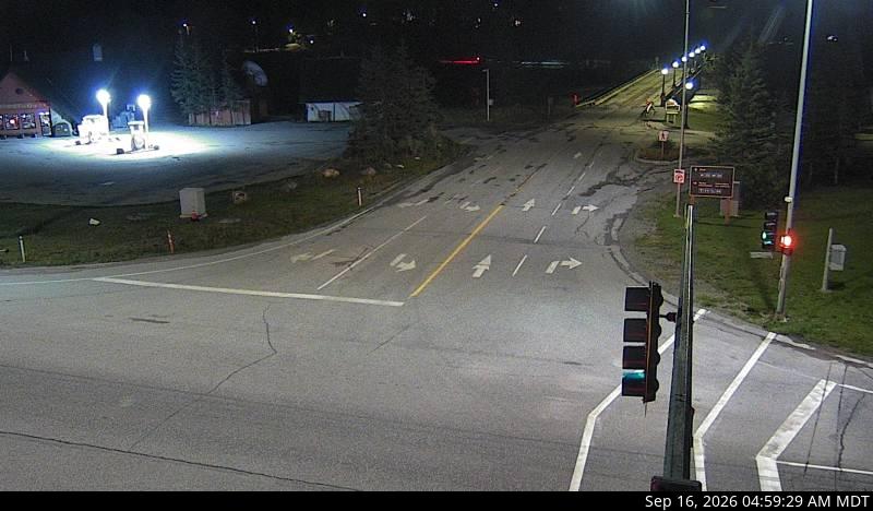 Live DriveBC webcam: Field — Southeast on Highway 1 (Kicking Horse Pass)