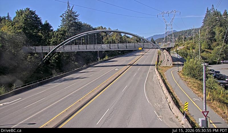 Live DriveBC webcam: Valley Drive (Squamish) — North on Highway 99 (Sea to Sky)