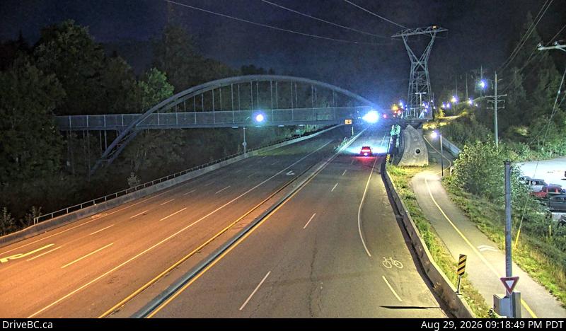 DriveBC webcam: Valley Drive (Squamish) — North on Highway 99 (Sea to Sky Highway)