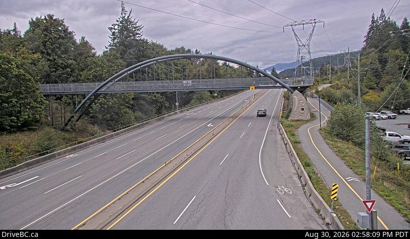 DriveBC webcam: Valley Drive (Squamish) — North on Highway 99 (Sea to Sky Highway)