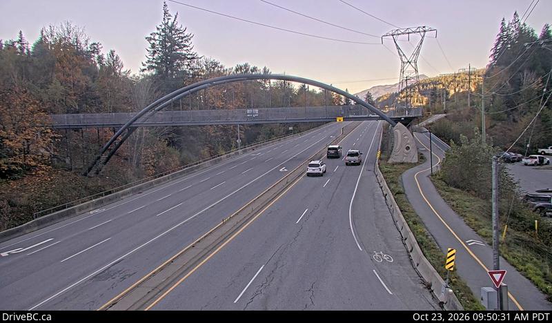 Live DriveBC webcam: Valley Drive (Squamish) — North on Highway 99 (Sea to Sky)