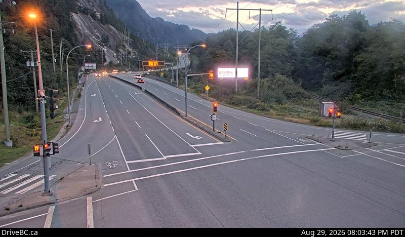 DriveBC webcam: Valley Drive (Squamish) — South on Highway 99 (Sea to Sky Highway)