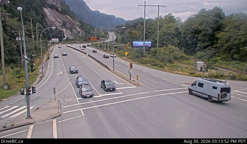 DriveBC webcam: Valley Drive (Squamish) — South on Highway 99 (Sea to Sky Highway)