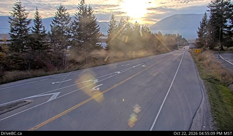 Live DriveBC webcam: Creston — West on Highway 3 (Kootenay Pass)