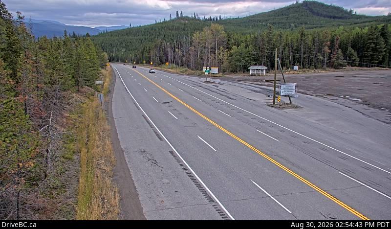 DriveBC webcam: Sunday Summit — South on Highway 3 (Hope-Princeton)