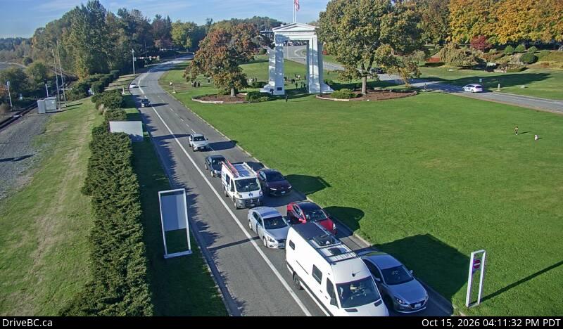 Live DriveBC camera: Peace Arch border, highway 99 at the douglas crossing, looking north