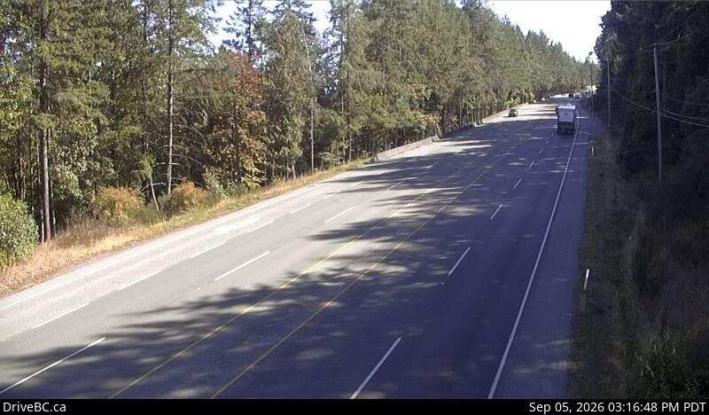 Live DriveBC webcam: Bamberton — South on Highway 1 (Malahat)