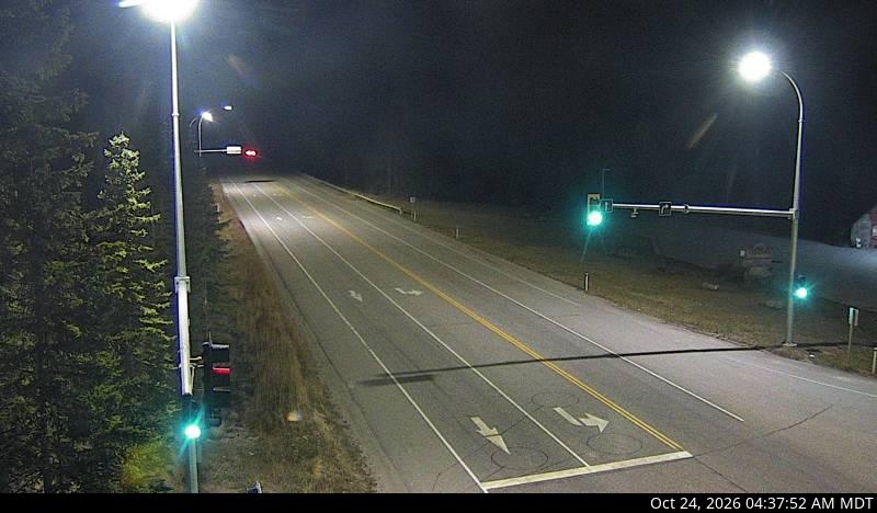 Live DriveBC webcam: Field — Northeast on Highway 1 (Kicking Horse Pass)