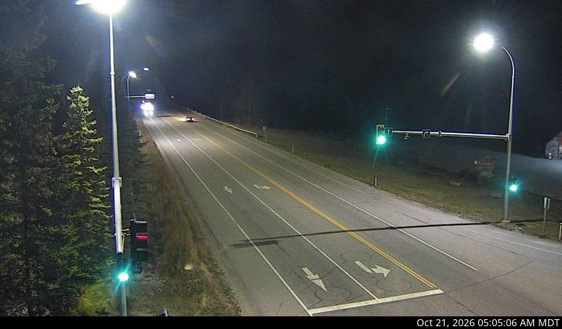 DriveBC webcam: Field — Northeast on Highway 1 (Kicking Horse Pass)