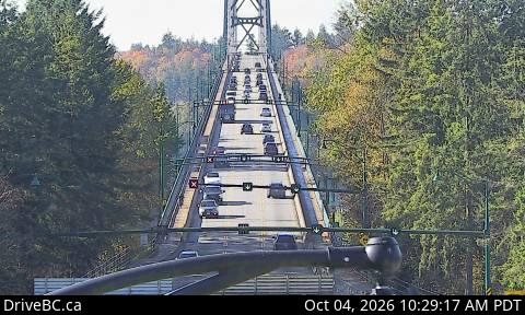 Live DriveBC camera: Lions Gate Bridge north end, looking south