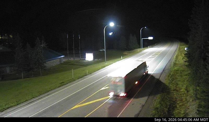 Live DriveBC webcam: Field — Southwest on Highway 1 (Kicking Horse Pass)