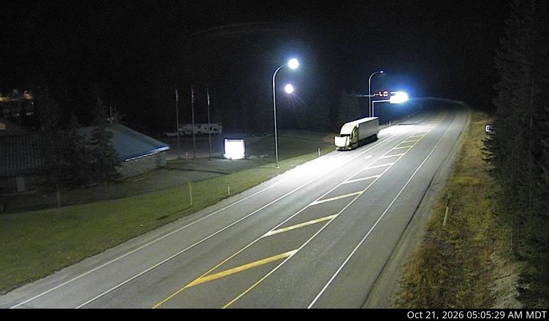 DriveBC webcam: Field — Southwest on Highway 1 (Kicking Horse Pass)