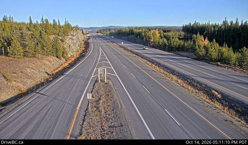 Live DriveBC webcam: Elkhart — Eastbound on Highway 97C (Okanagan Connector)