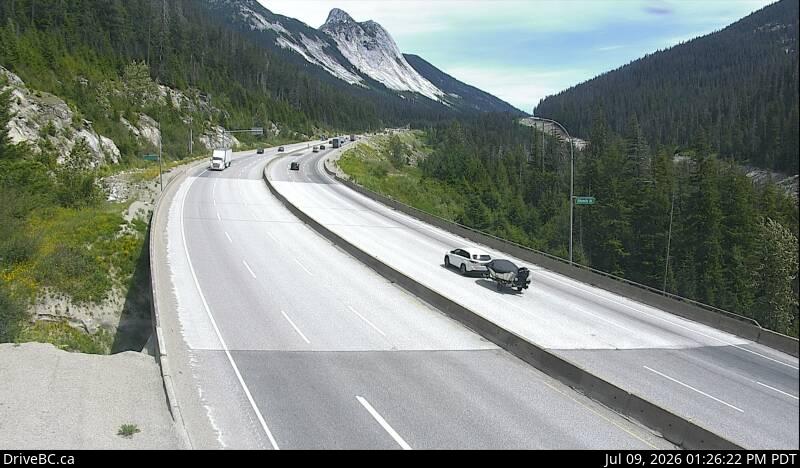 Great Bear Snowshed — North — Hwy 5 at the Great Bear Snowshed, looking north