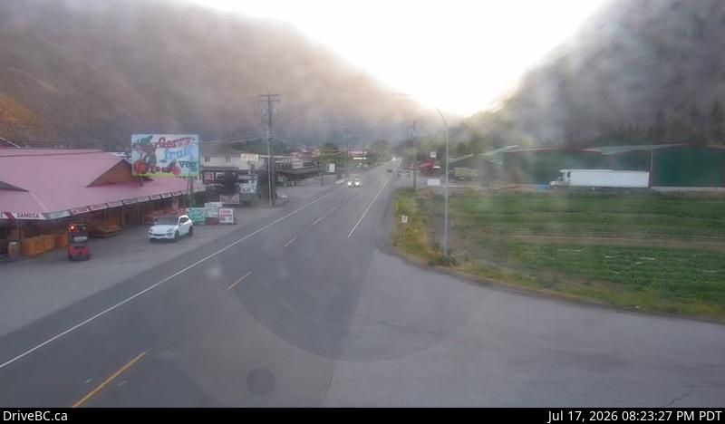 Live DriveBC webcam: Keremeos — West on Highway 3 (Hope-Princeton)