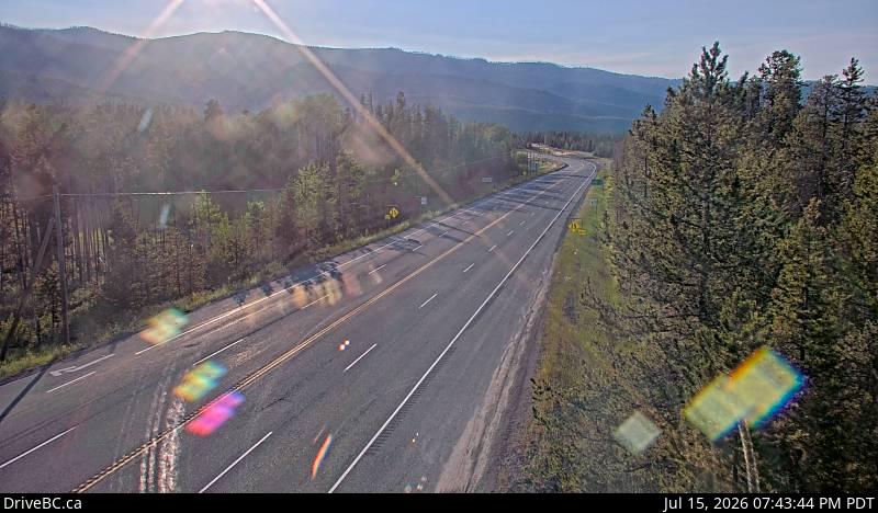 DriveBC webcam: Sunday Summit — North on Highway 3 (Hope-Princeton)