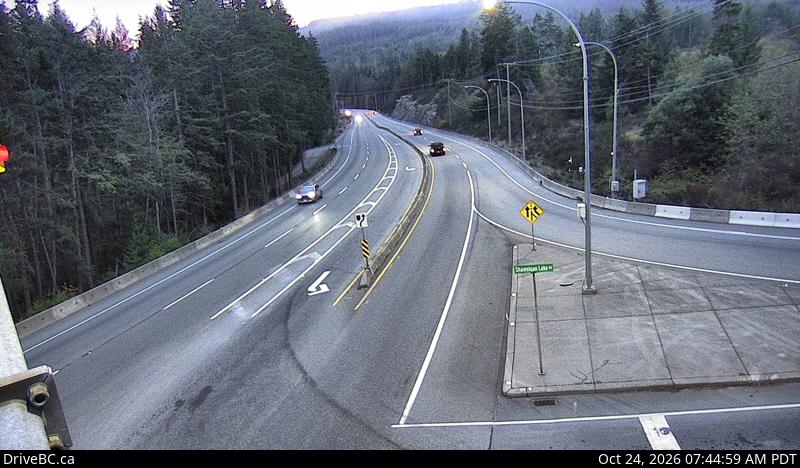 DriveBC webcam: Malahat Drive — South on Highway 1 (Malahat)