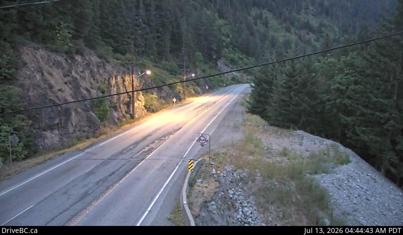 Hells Gate — North — Hwy 1 at Hells Gate, looking north