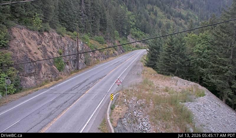 Hells Gate — North — Hwy 1 at Hells Gate, looking north