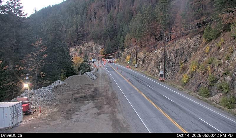 Hells Gate — South — Hwy 1 at Hells Gate, looking south
