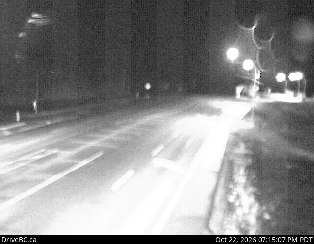 DriveBC camera: Highway 97 about 8 km north of Clinton just before Big Bar rest area, looking north.