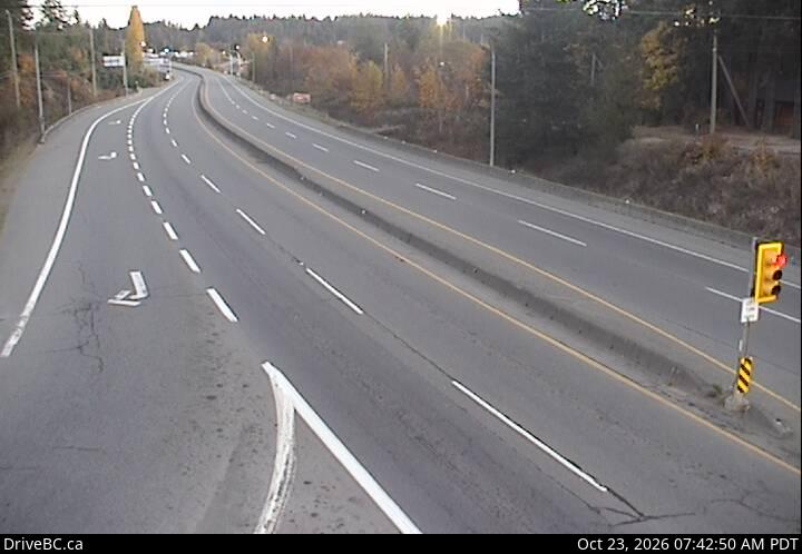 DriveBC webcam: Mill Bay — North on Highway 1 (Malahat)