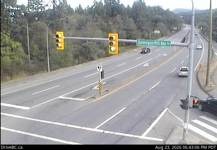 DriveBC webcam: Mill Bay — South on Highway 1 (Malahat)