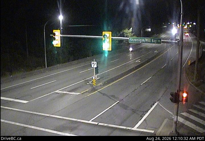 DriveBC webcam: Mill Bay — South on Highway 1 (Malahat)