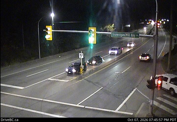 DriveBC webcam: Mill Bay — South on Highway 1 (Malahat)
