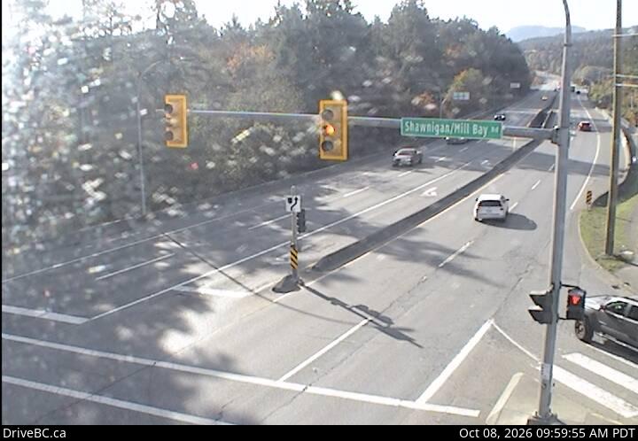 DriveBC webcam: Mill Bay — South on Highway 1 (Malahat)