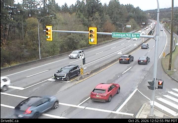 DriveBC webcam: Mill Bay — South on Highway 1 (Malahat)