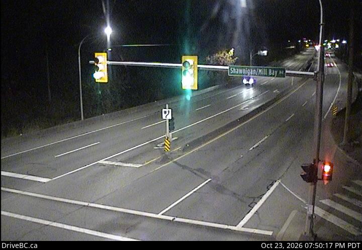 DriveBC webcam: Mill Bay — South on Highway 1 (Malahat)