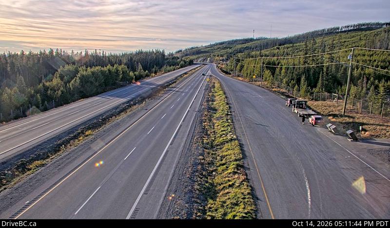 Live DriveBC webcam: Elkhart — Westbound on Highway 97C (Okanagan Connector)