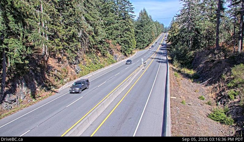 Live DriveBC webcam: Malahat Summit — North on Highway 1 (Malahat)