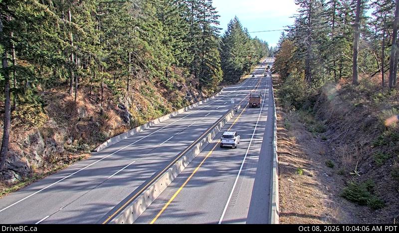 DriveBC webcam: Malahat Summit — North on Highway 1 (Malahat)