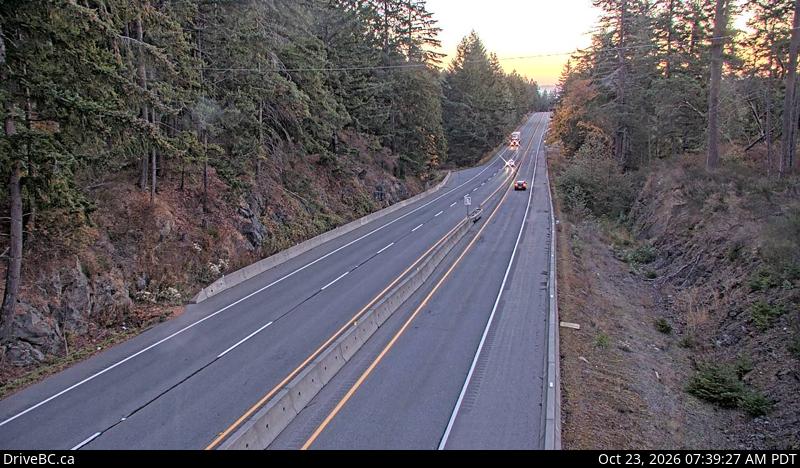 DriveBC webcam: Malahat Summit — North on Highway 1 (Malahat)