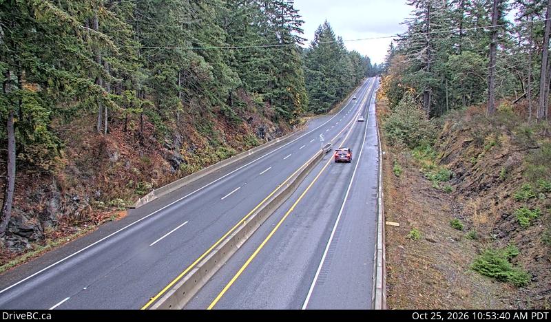 DriveBC webcam: Malahat Summit — North on Highway 1 (Malahat)
