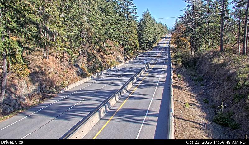 DriveBC webcam: Malahat Summit — North on Highway 1 (Malahat)
