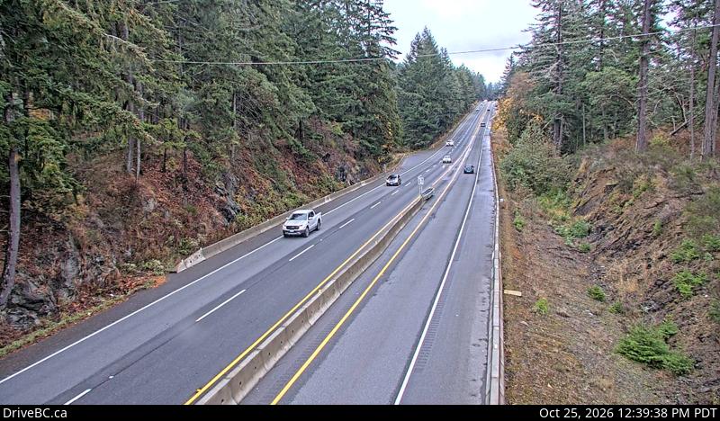 DriveBC webcam: Malahat Summit — North on Highway 1 (Malahat)
