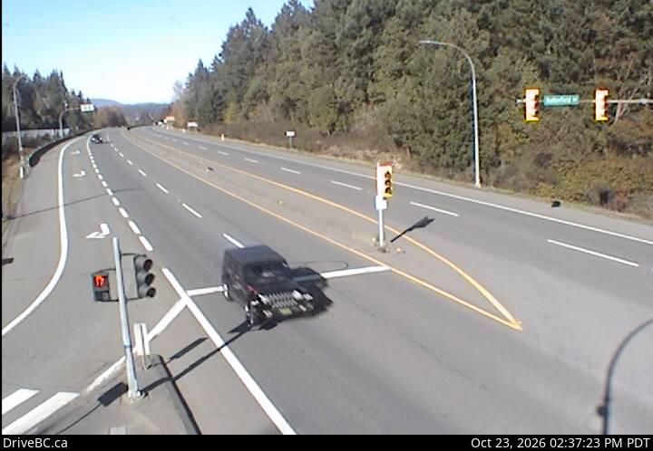 DriveBC webcam: Butterfield Road — North on Highway 1 (Malahat)