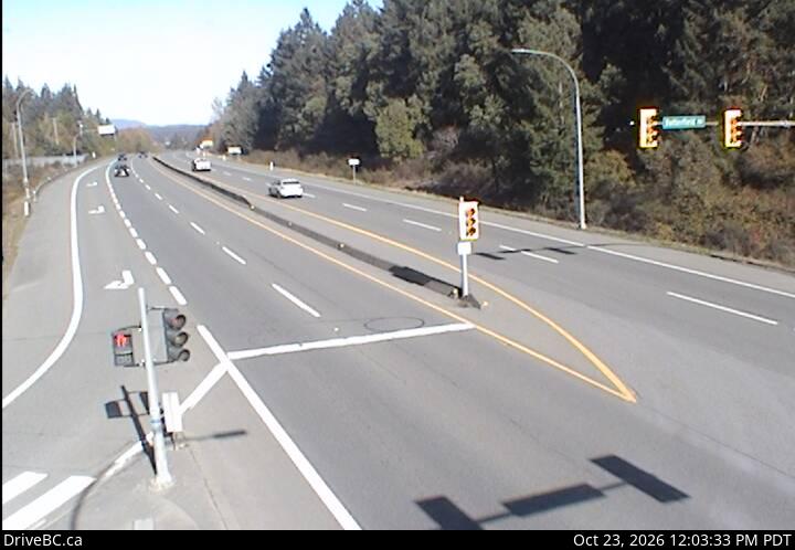 DriveBC webcam: Butterfield Road — North on Highway 1 (Malahat)
