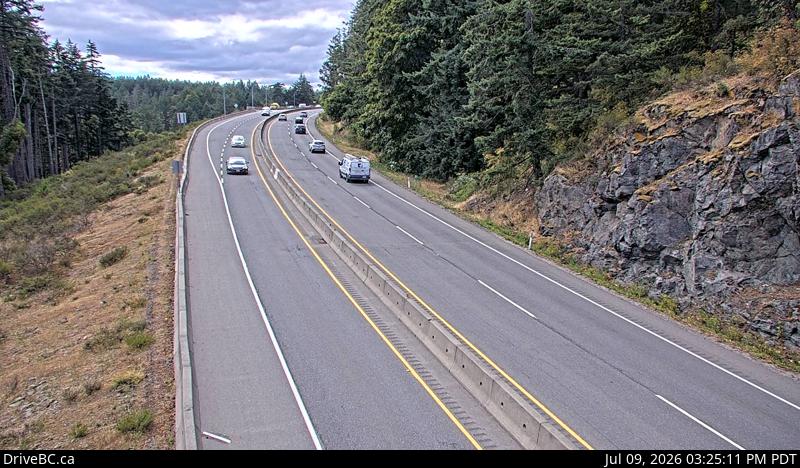 DriveBC webcam: Malahat Summit — South on Highway 1 (Malahat)