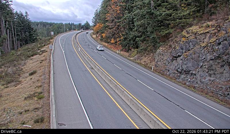 DriveBC webcam: Malahat Summit — South on Highway 1 (Malahat)