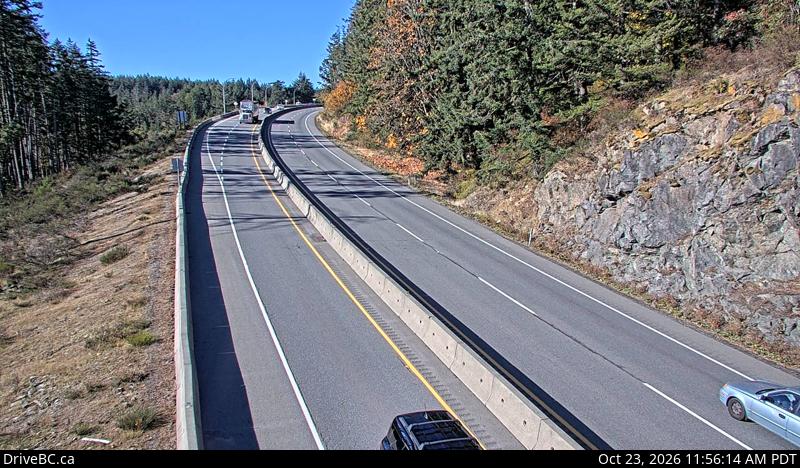 DriveBC webcam: Malahat Summit — South on Highway 1 (Malahat)