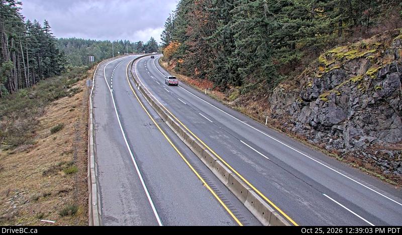 DriveBC webcam: Malahat Summit — South on Highway 1 (Malahat)