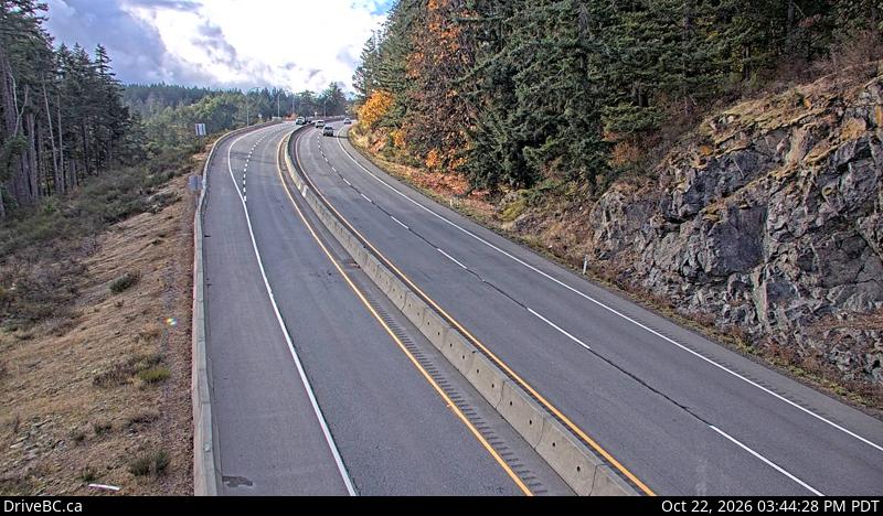 DriveBC webcam: Malahat Summit — South on Highway 1 (Malahat)
