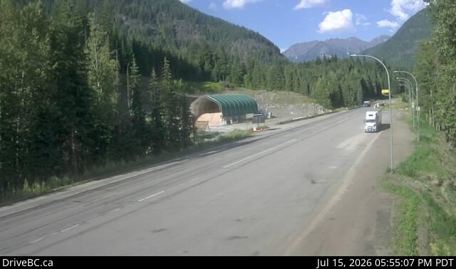 Live DriveBC webcam: Albert Canyon on Highway 1 (Rogers Pass)