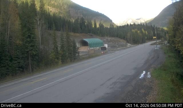 Live DriveBC webcam: Albert Canyon on Highway 1 (Rogers Pass)